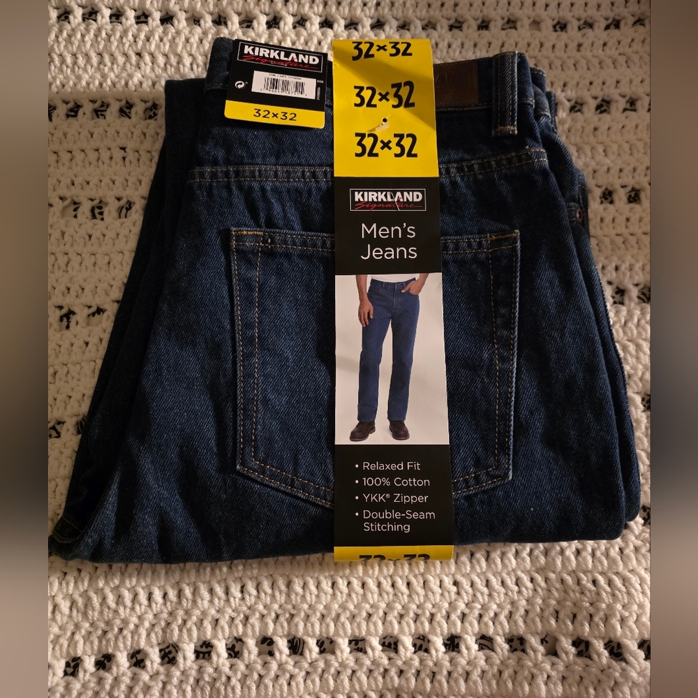 Kirkland Signature Men's Dark Blue Relaxed Jeans